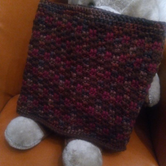 Handcrafted Multicolored Cowl Scarf - Picture 5 of 7